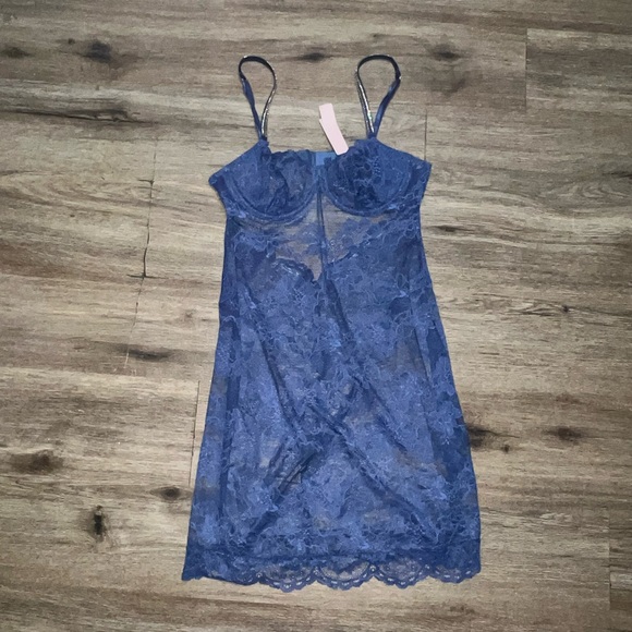 NWT Victoria’s Secret Lace Shine Strap Lingerie - Picture 1 of 7